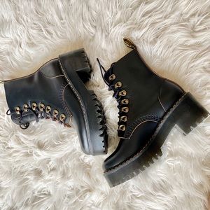 Dr. Martens Leona Hiker Boot